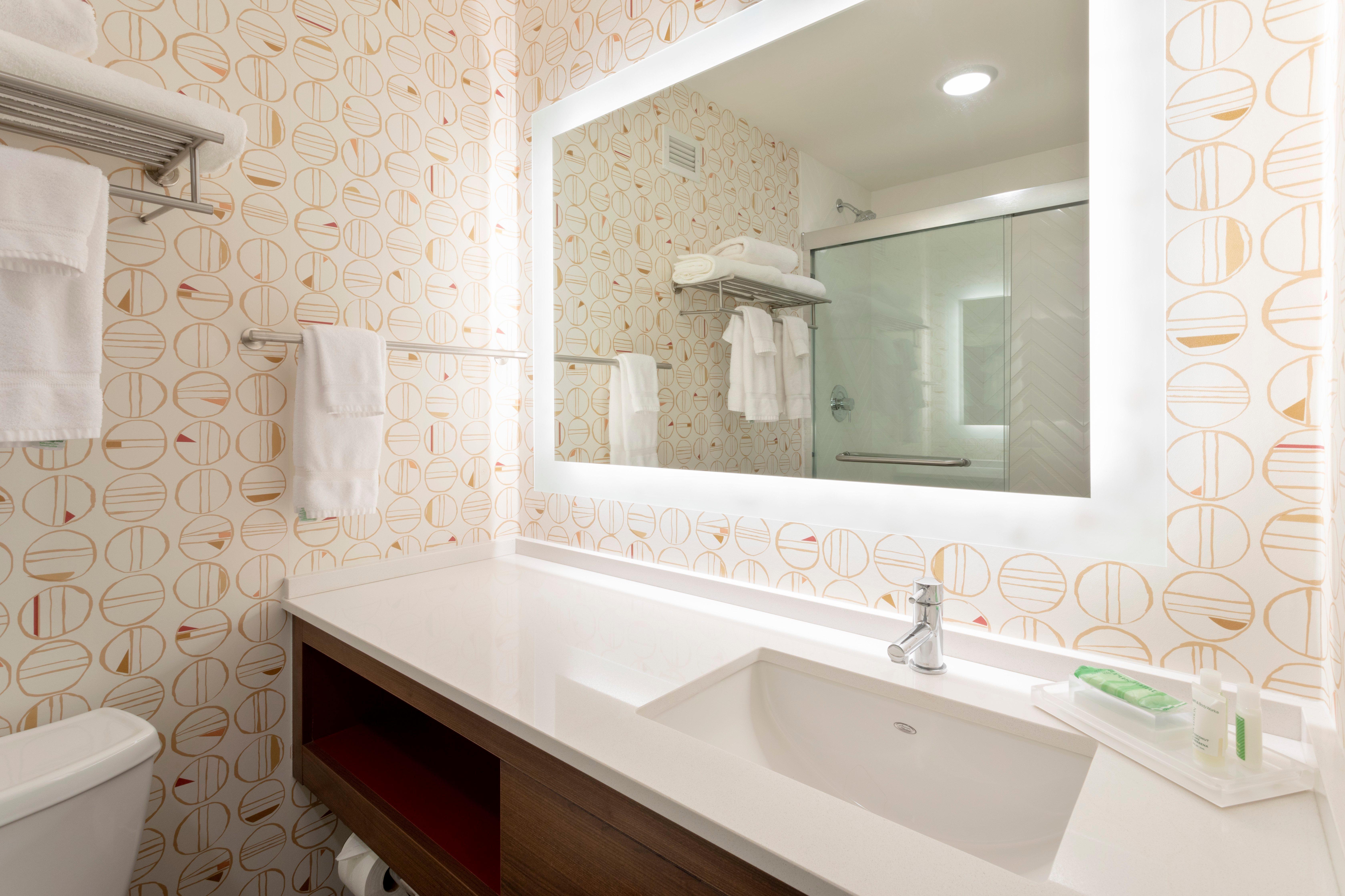 Holiday Inn Marquette By Ihg Buitenkant foto